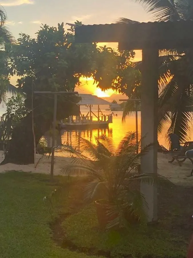 Pufau Pk 10,4 Cote Mer Villa Uturoa
